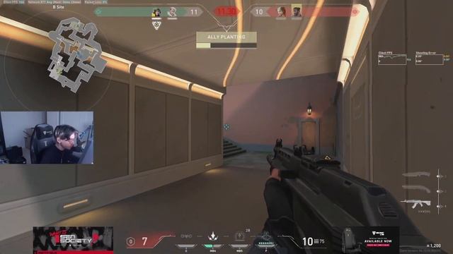 TenZ Tries the Shroud Crosshair & Gets a Nasty ACE смотреть онлайн