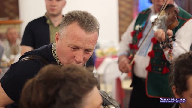 Коломийки на бойківському весіллі смотреть онлайн