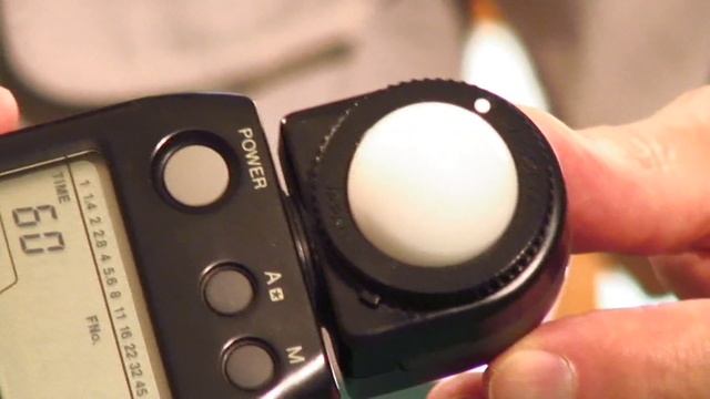 Tips for Buying & Using a Camera : How to Read a Hand-Held Light Meter смотреть онлайн