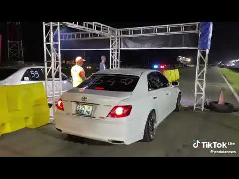 Altezza VS Mark X