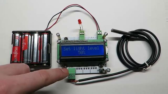 Termometr z zegarem + rejestracja temperatur min i max + alarmy смотреть онлайн