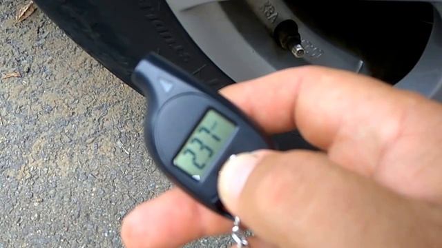VT - 708 Digital LCD Tire Gauge смотреть онлайн