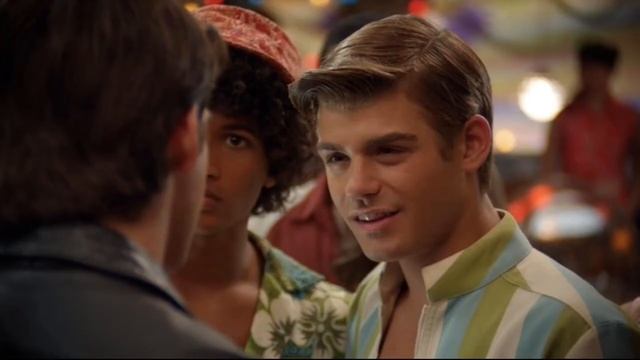 Teen Beach Movie Restrospective смотреть онлайн