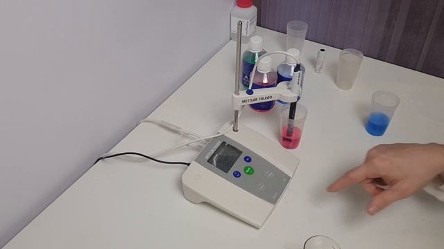 Калибровка pH-метра Mettler Toledo Five Easy смотреть онлайн