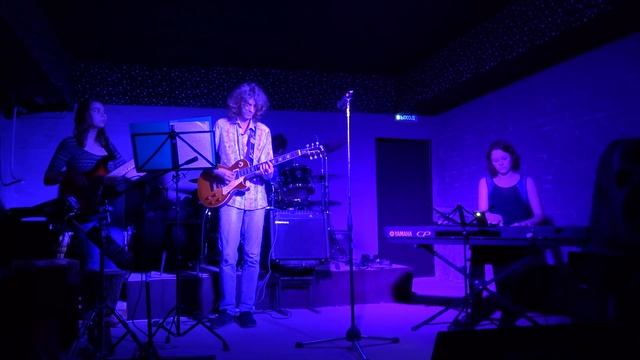 27 04 19 День Джаза в клубе КВАДРАТ 1 The Hollow Jazz Quartet смотреть онлайн