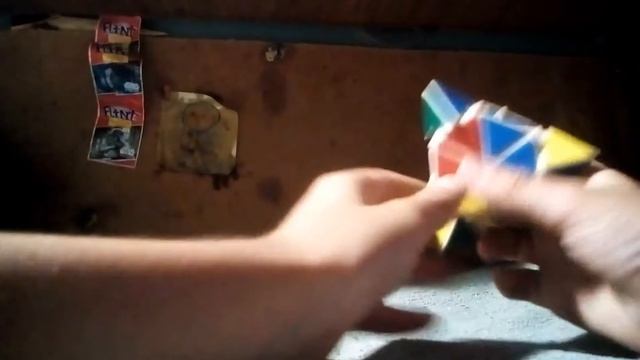 Кубик Рубик в виде треугольника смотреть онлайн