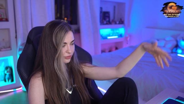 КАК АРИНЯН ПОЗНАКОМИЛАСЬ С САШЕЙ СИМПЛОМ смотреть онлайн