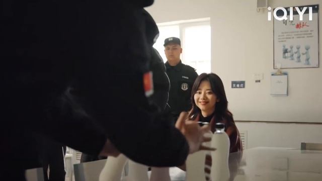 CEO ไล่ตาม Cinderella เพื่อนร่วมทีมช่วยเขา และปรับ CEO ให้วิ่ง 5 กิโลเมตรโดยมี Cinderella ขี่หลัง смотреть онлайн