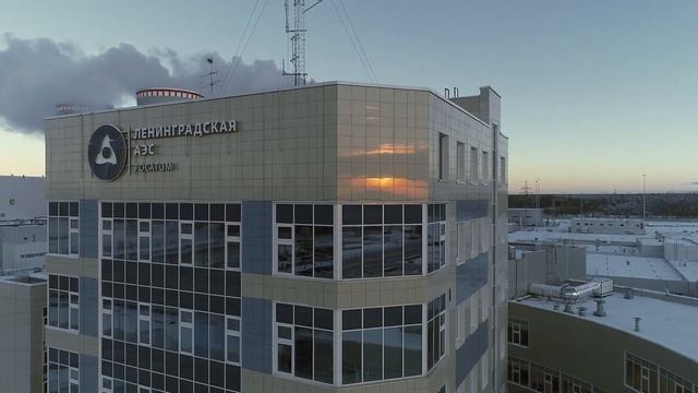 Красивейшая Ленинградская АЭС в Сосновом Бору смотреть онлайн