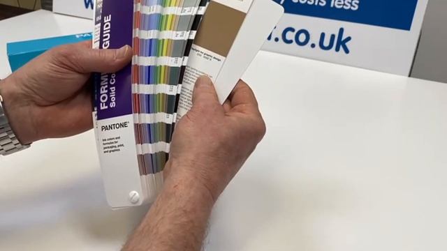 Pantone formula Guides GP1601A смотреть онлайн