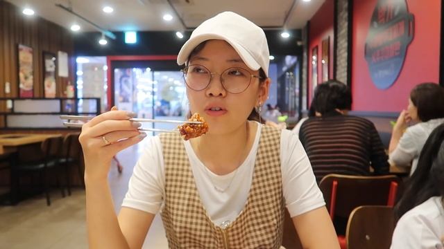 ГОТОВЛЮ ЕДУ В КОРЕЙСКОМ КАФЕ / ПОСЛЕДНИЙ ДЕНЬ В КОРЕЕ/ / Niky Sarang/06.06.18 смотреть онлайн