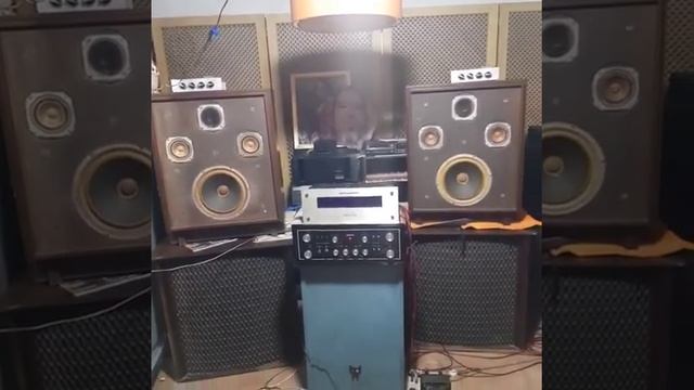 KLH MODEL 12 U.S.A Y SANSUI AU 111 ( MODO PRE ) Y MARANTZ MODEL 16 DUAL MONO !! JAMES BONGIORNO ING смотреть онлайн