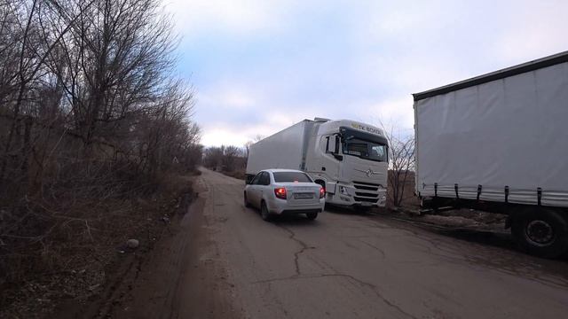 667 А кому сейчас легко., лед на стоянке))