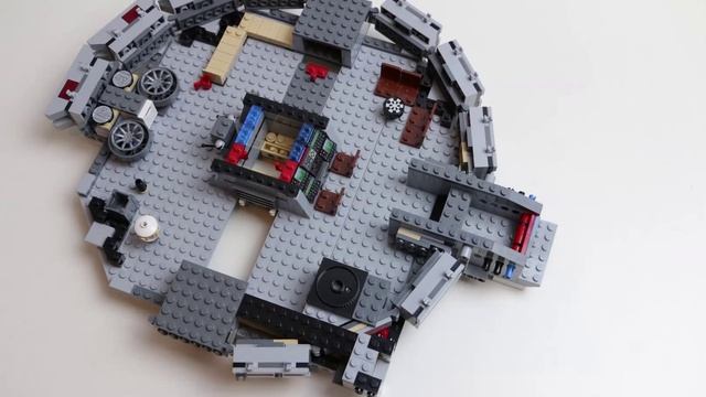 Lego Star Wars - Millenium Falcon (7965) смотреть онлайн