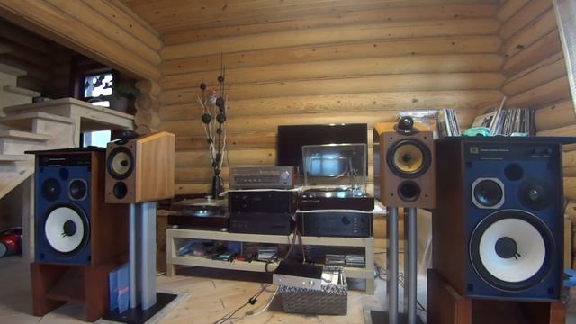Victor QL-A70  и  Yamaha AX-2000