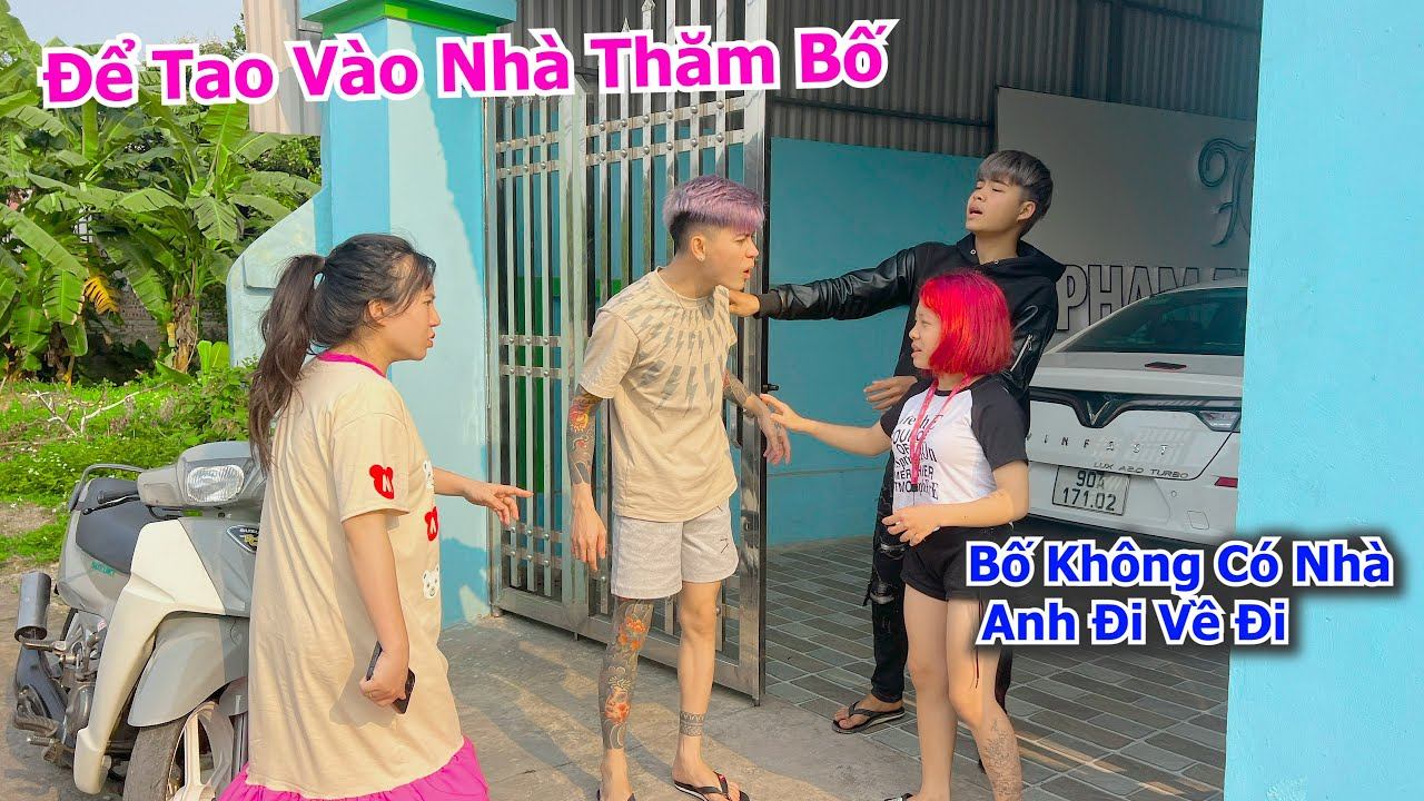 Bất Ngờ Em Trai Phạm Thư Giả Tạo Vẫn Đối Xử Tốt Với Bố Khi Kiên Chổi Đến Nhà смотреть онлайн