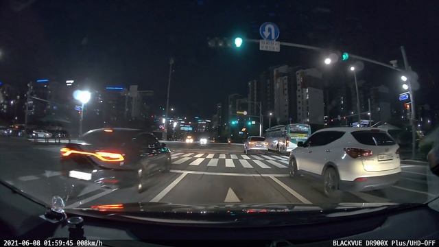BlackVue DR900X Plus 4K UHD Cloud Dashcam simple footage(Front Camera Nighttime) смотреть онлайн