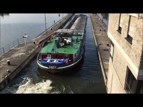 Поездка с ребенком на эндуро, ночевка в замке на реке неккар. смотреть онлайн