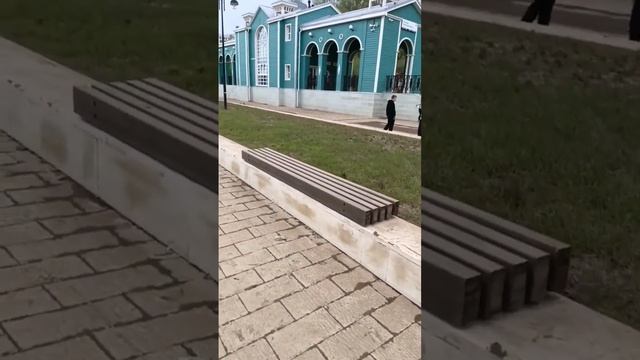 Вода резко ушла с Набережной.Еще вчера вечером здесь было выше колен! смотреть онлайн