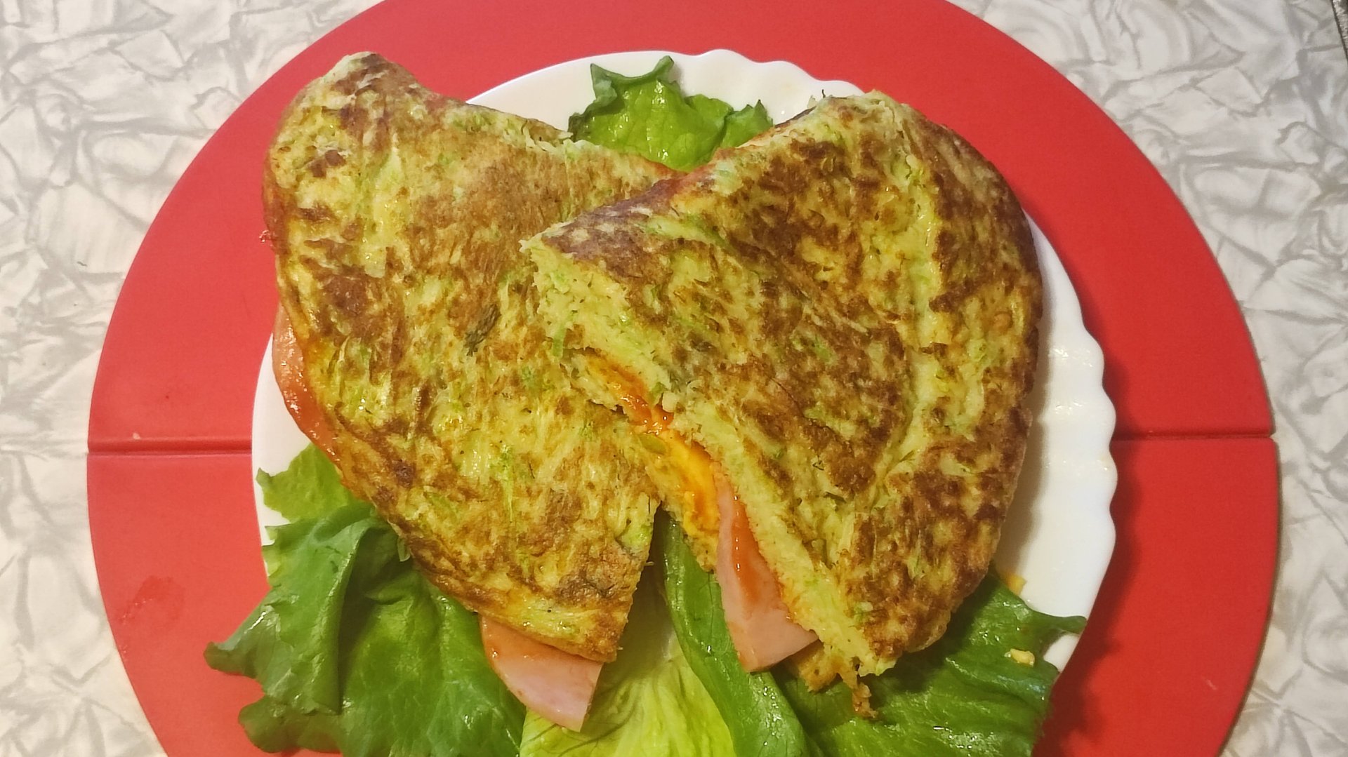 СУПЕР КУХНЯ! Завтрак для ленивых. Сытный завтрак из кабачковой лепешки на скорую руку. смотреть онлайн