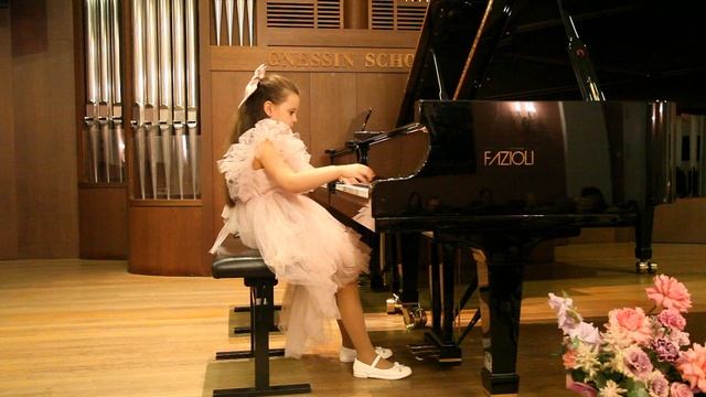 Соловьева Александра (9 лет) смотреть онлайн