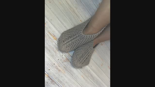 Модные следки на двух спицах смотреть онлайн