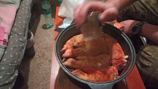 @Fin79 кухня армійська.Свинячі ратиці тушені. смотреть онлайн