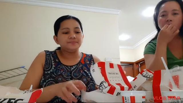 Mukbang KFC Dinner