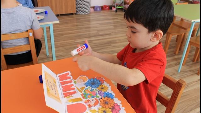 Поздравление ко Дню матери, старшая группа смотреть онлайн