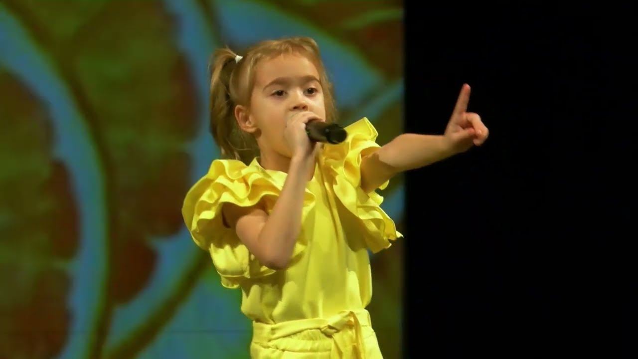 Пиджакова Ариана - Апельсиновый король смотреть онлайн