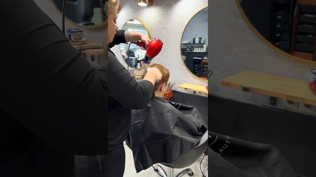 Color & Cut by Iwona Gatkowska смотреть онлайн