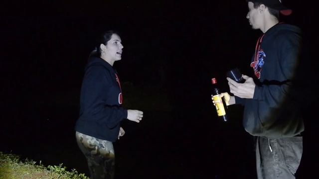 LEVEI A PINGA PARA O FANTASMA DO HOME QUE ANDA EM CIMA DA ÁGUA AS 3:00 DA MADRUGADA смотреть онлайн
