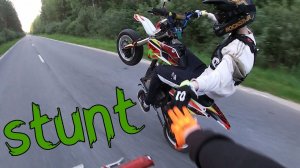 лютый стант на питбайке