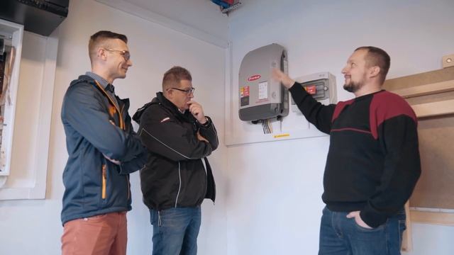 Dla inwestora: Budowa domu vs. Fotowoltaika. Jak wybrać producenta falowników? (PL) смотреть онлайн