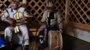 Эдуард Согоноков, Мерген Тельденов, Алексей Калкин. Мен алтай мен. горловое пение. Алтай Кай.