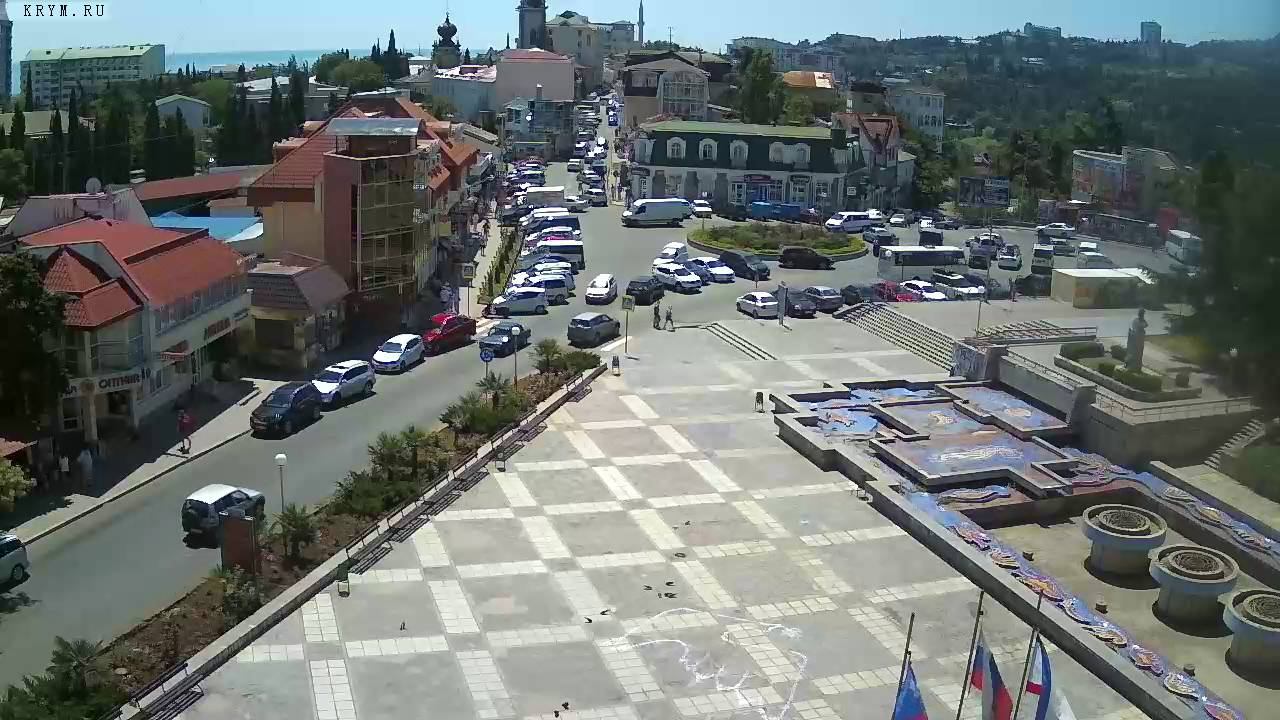Вебкамера "Площадь Советская". Запись 16.07.2016 12:00:02 смотреть онлайн