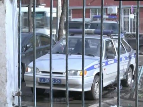 Пьяный красноярец проник в школу (Новости 12.05.16) смотреть онлайн