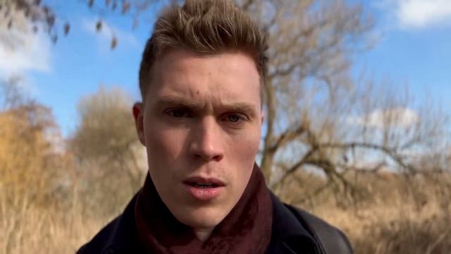 Hamlet “To be, or not to be” from Hamlet by William Shakespeare смотреть онлайн