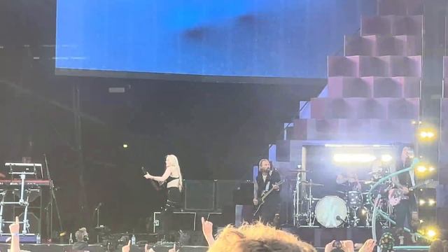 Machine Gun Kelly - Maybe feat. Oliver Sykes from Bring Me The Horizon live at Rock im Park 2023 смотреть онлайн