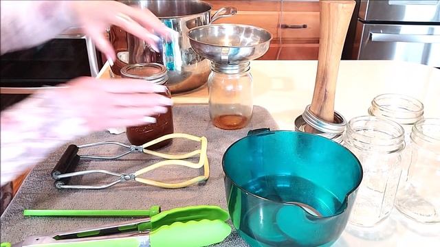 Enchilada Sauce ~ Pressure Canning With Linda's Pantry