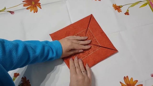 Как сложить красиво салфету цветок, Servietten falten eine Blüte смотреть онлайн