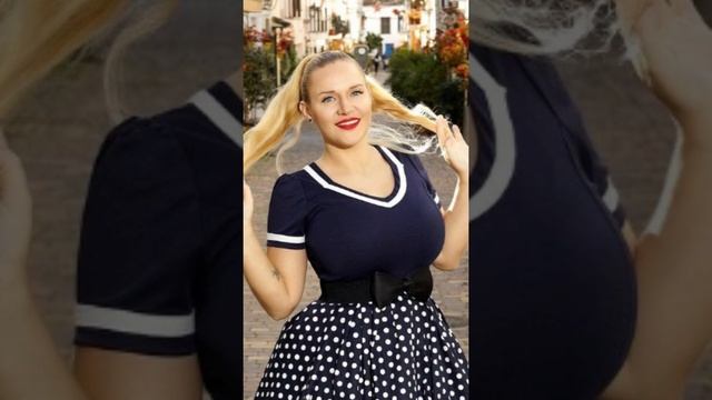 Dolly Fox Curvy Model Biography, Wiki, Curvy Outfit, Boyfriend, Plus Size Model 2022 смотреть онлайн