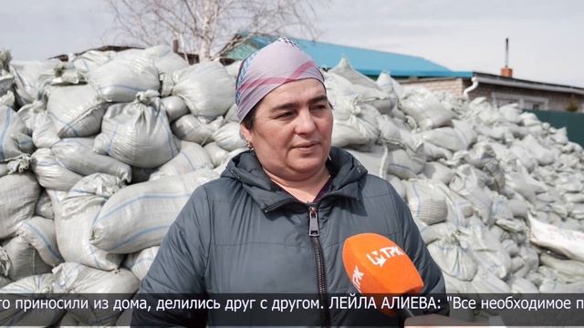 Жители Бесколя совместными усилиями возводят защитные сооружения смотреть онлайн