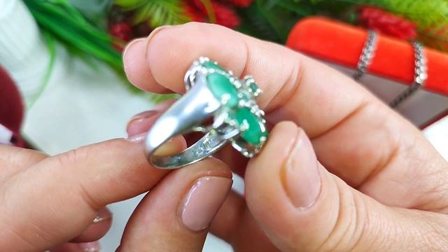 Сверкающее, яркое кольцо с природным изумрудами 6,12ct., 16,5 р-р, 9,71гр, s925, новое смотреть онлайн
