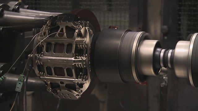 The evolution of brake discs in Formula 1 смотреть онлайн