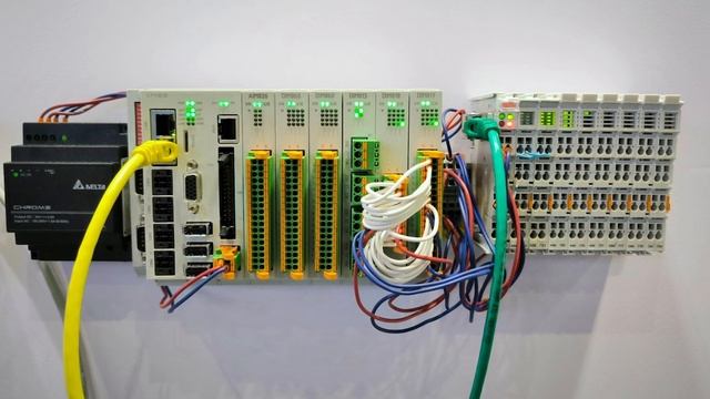 3# 2NEWS: Не микроволновка от Xiaomi, Шедевры Российских часов 2024, Apple учит чистить AirPods Pro смотреть онлайн