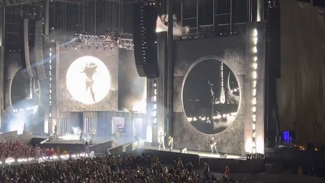 Lady Gaga - Opening/Bad Romance - Hershey 8/28/22 смотреть онлайн