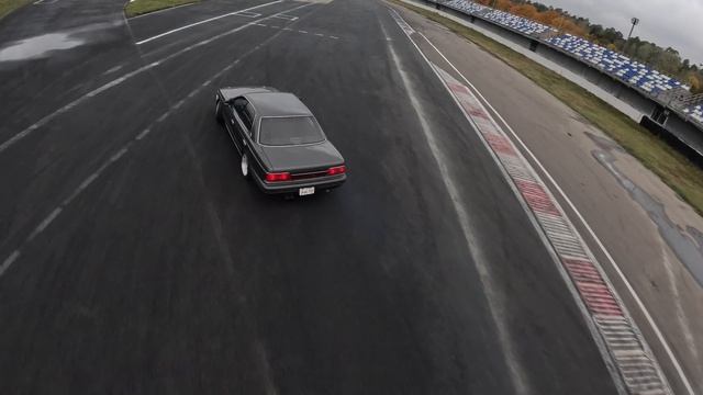 Laurel C33 Мячково смотреть онлайн