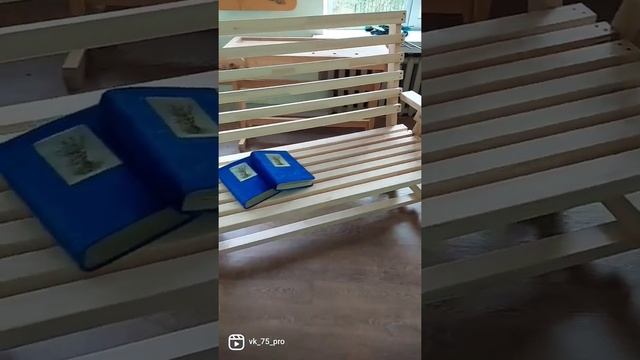 Лавочка из лиственницы.