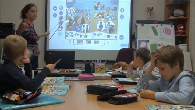 Learning Stars 1: Фрагметы урока по теме School